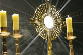 Adoration-eucharistique